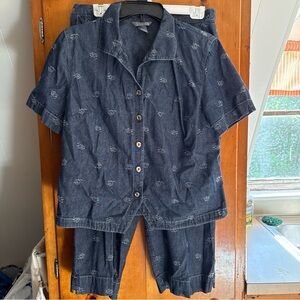 Blue Button-Up Demi um causual set